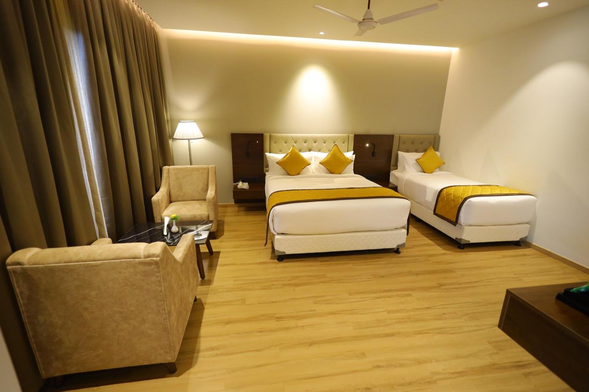 The Aurum Subrahmanya Bagian luar foto